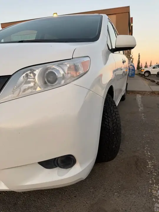 Toyota Sienna 2017 photo 4