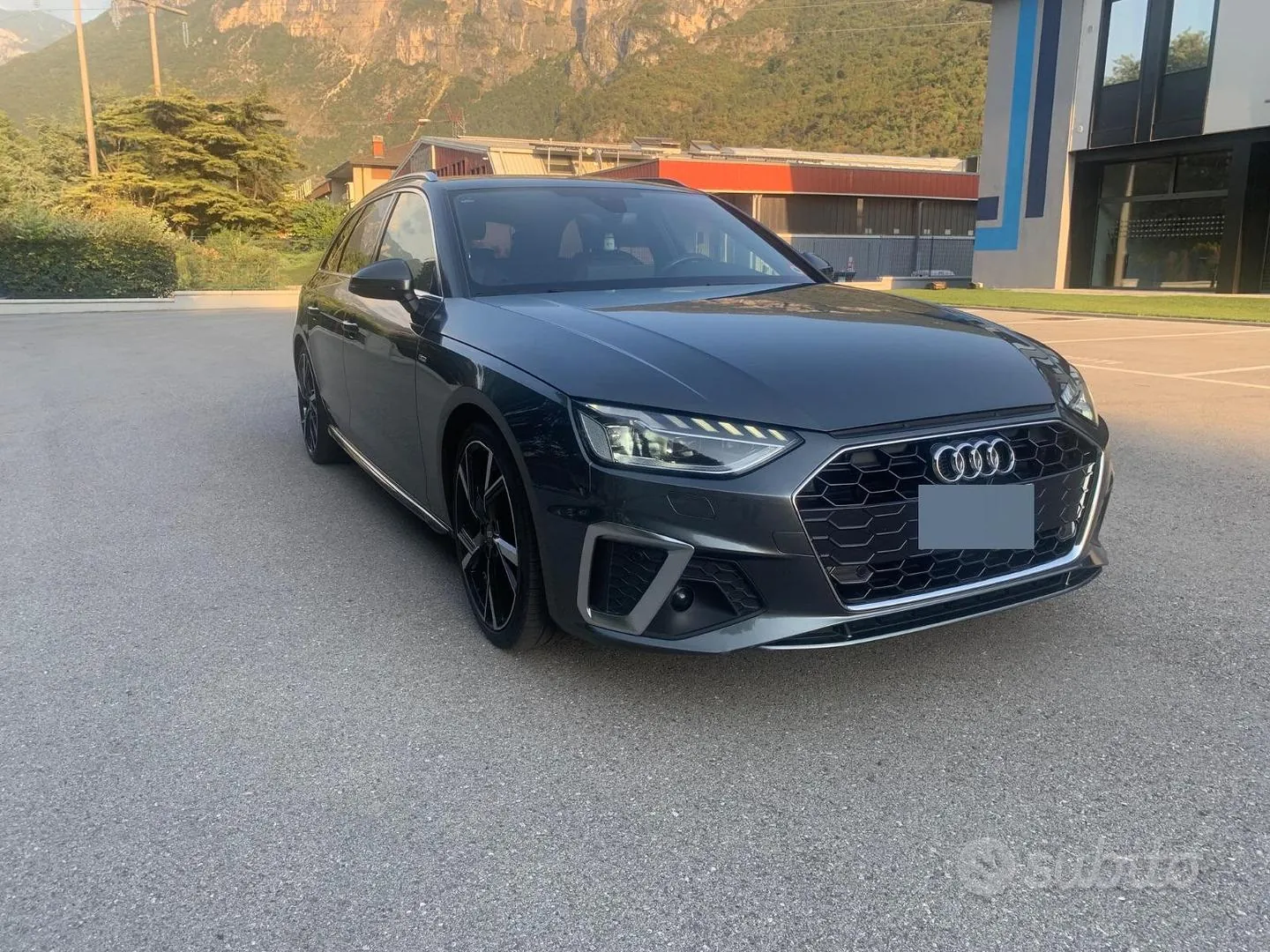 Audi A4 2021 photo 3