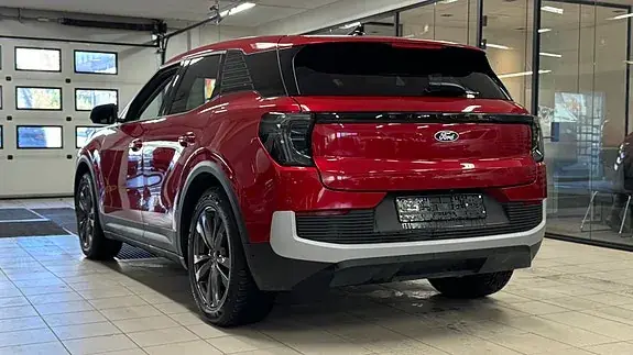 Ford Explorer 2026 photo 4