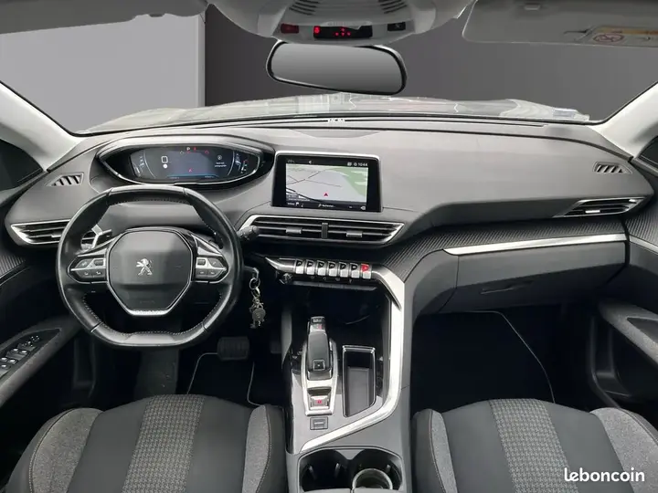 Peugeot 5008 2020 photo 2