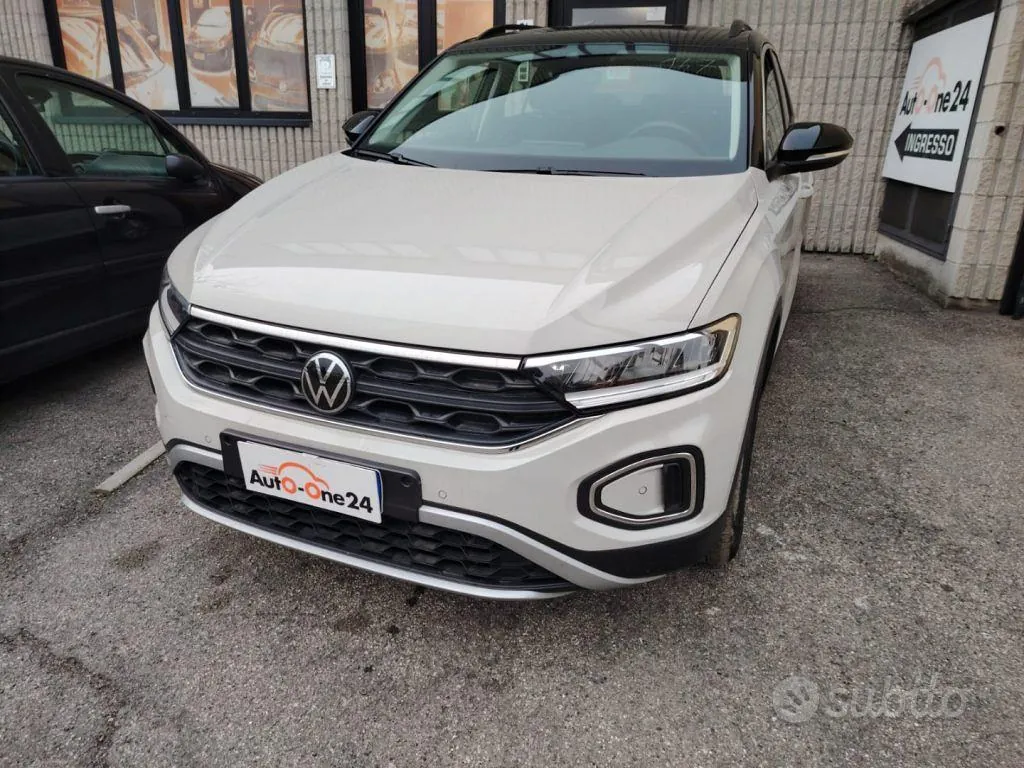 Volkswagen T-Roc 2024 photo 3