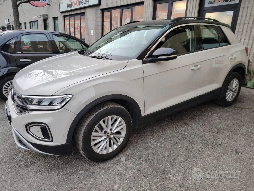 Volkswagen T-Roc 2024 photo 4