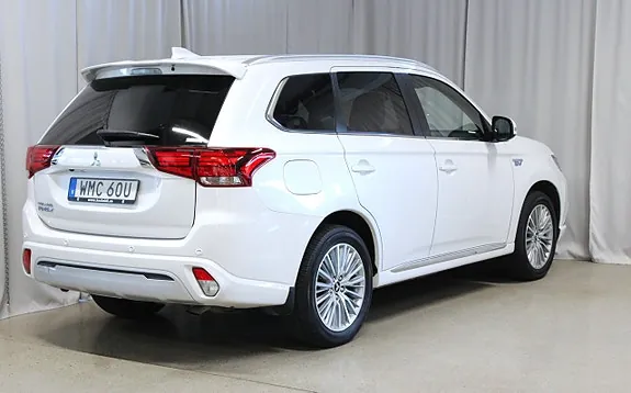 Mitsubishi Outlander 2020 photo 2