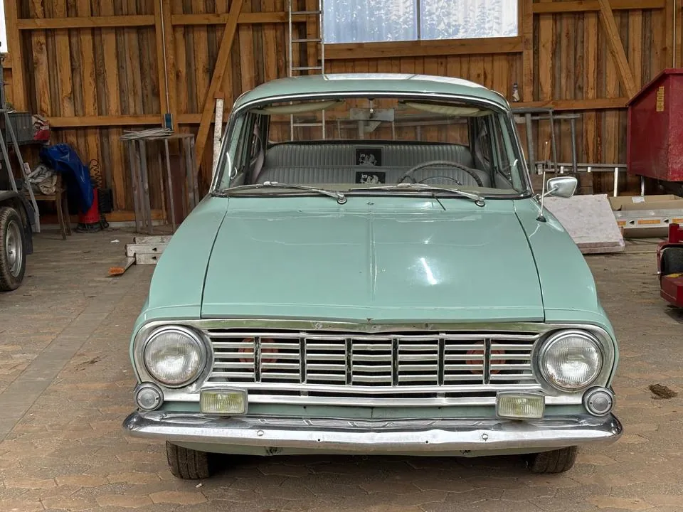 Vauxhall Victor