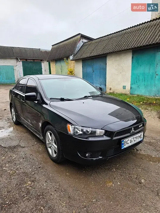 Mitsubishi Lancer