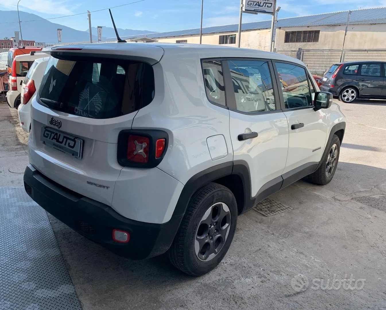 Jeep Renegade 2017 photo 4