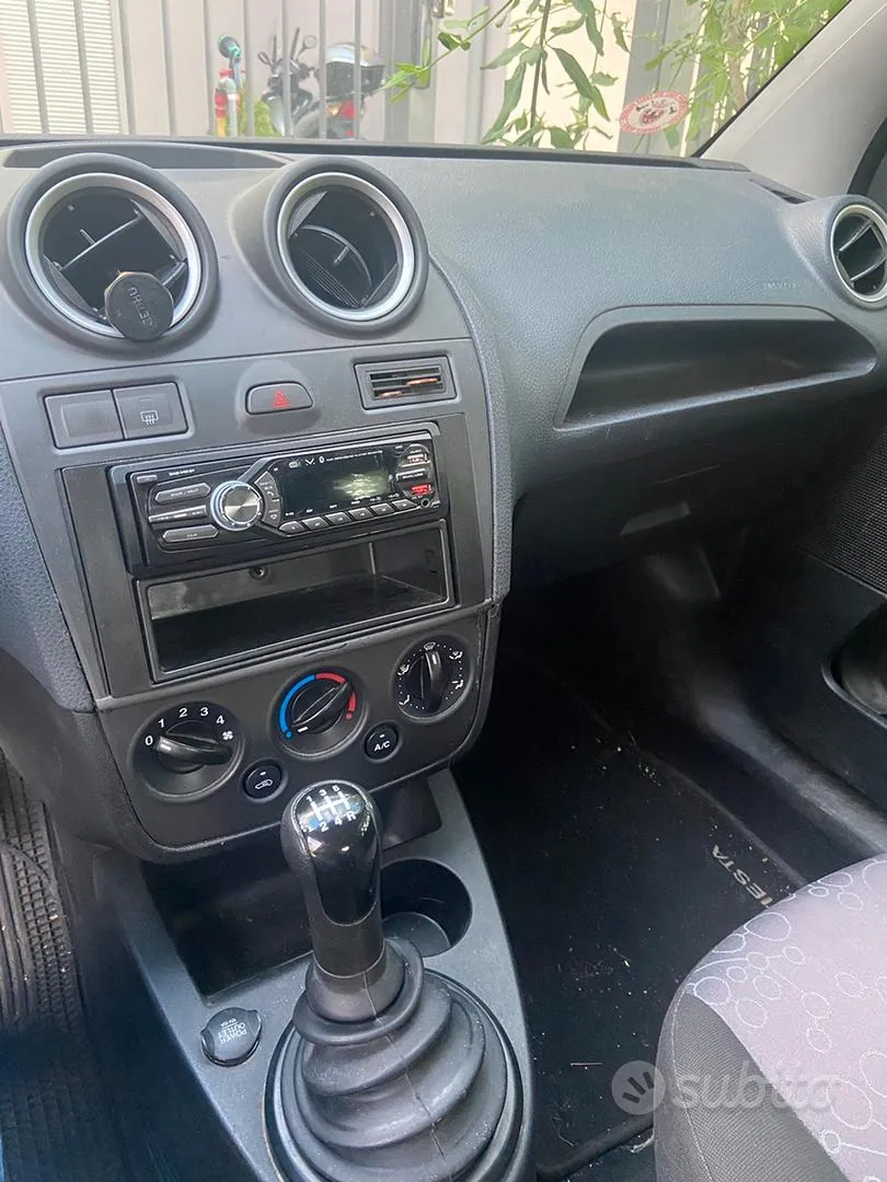 Ford Fiesta 2007 photo 5