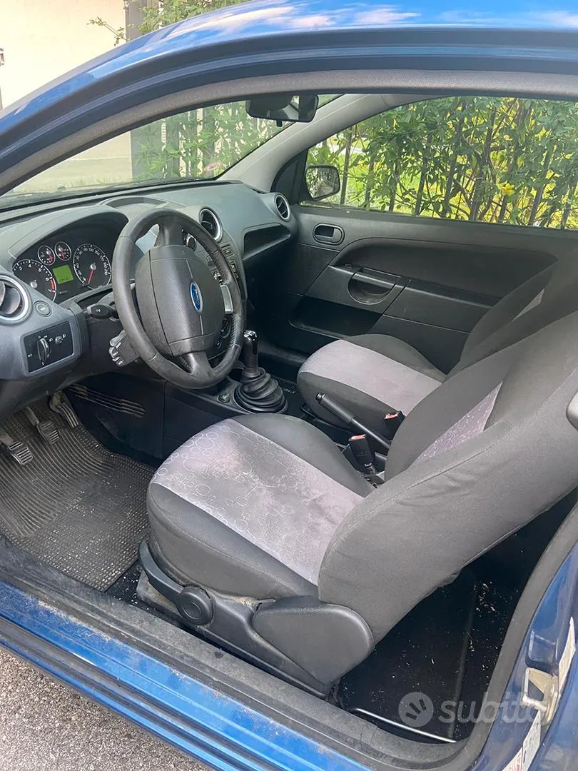 Ford Fiesta 2007 photo 3