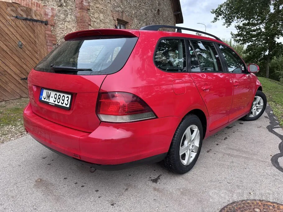 Volkswagen Golf 2011 photo 2