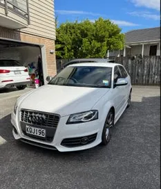 Audi S3 2010 photo 2