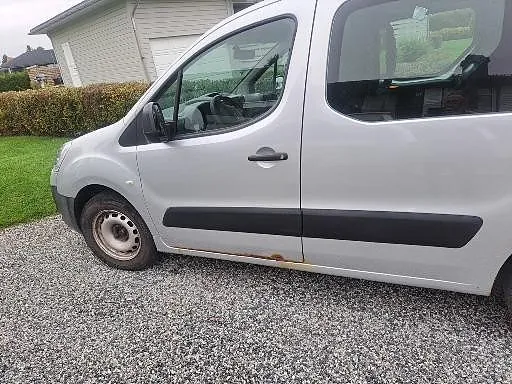 Citroen Berlingo 2010 photo 2
