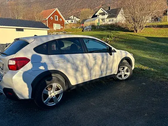 Subaru Xv 2012 photo 5