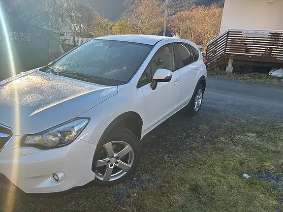 Subaru Xv 2012 photo 4