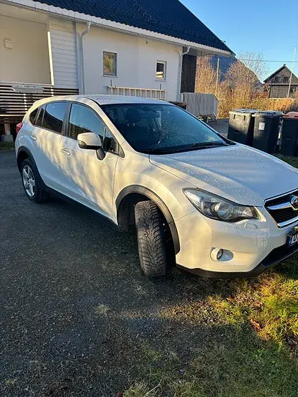 Subaru Xv 2012 photo 3