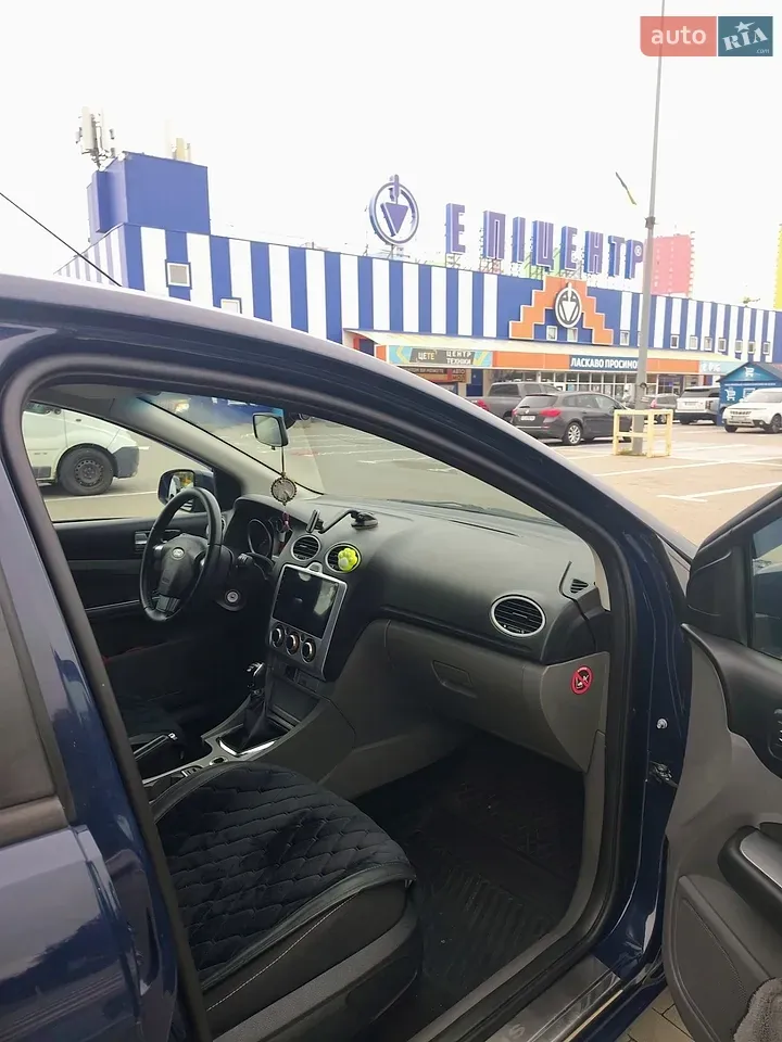 Ford Focus 2011 photo 5