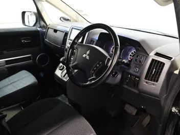 Mitsubishi Delica 2014 photo 4