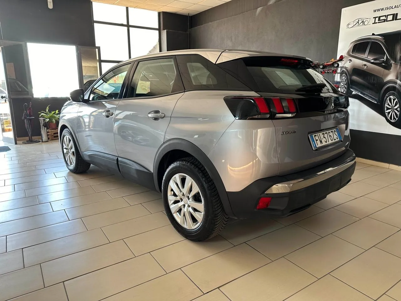 Peugeot 3008 2019 photo 2