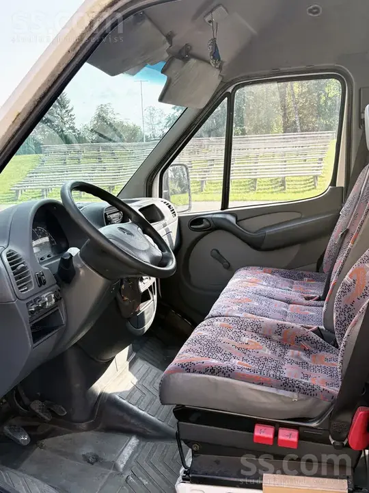 Mercedes-Benz Sprinter 2005 photo 3
