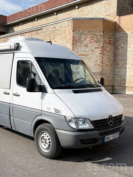 Mercedes-Benz Sprinter 2005 photo 2