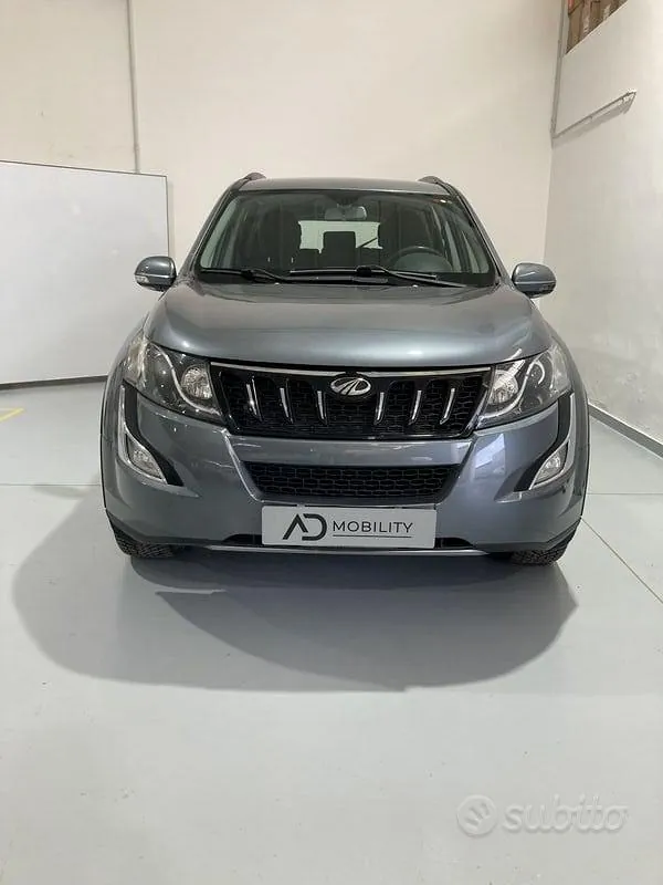 Mahindra Xuv500 2018 photo 2
