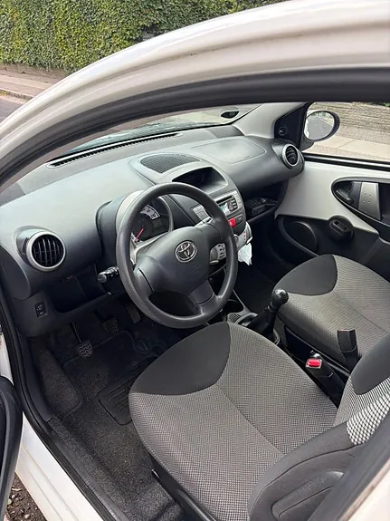 Toyota Aygo 2012 photo 5