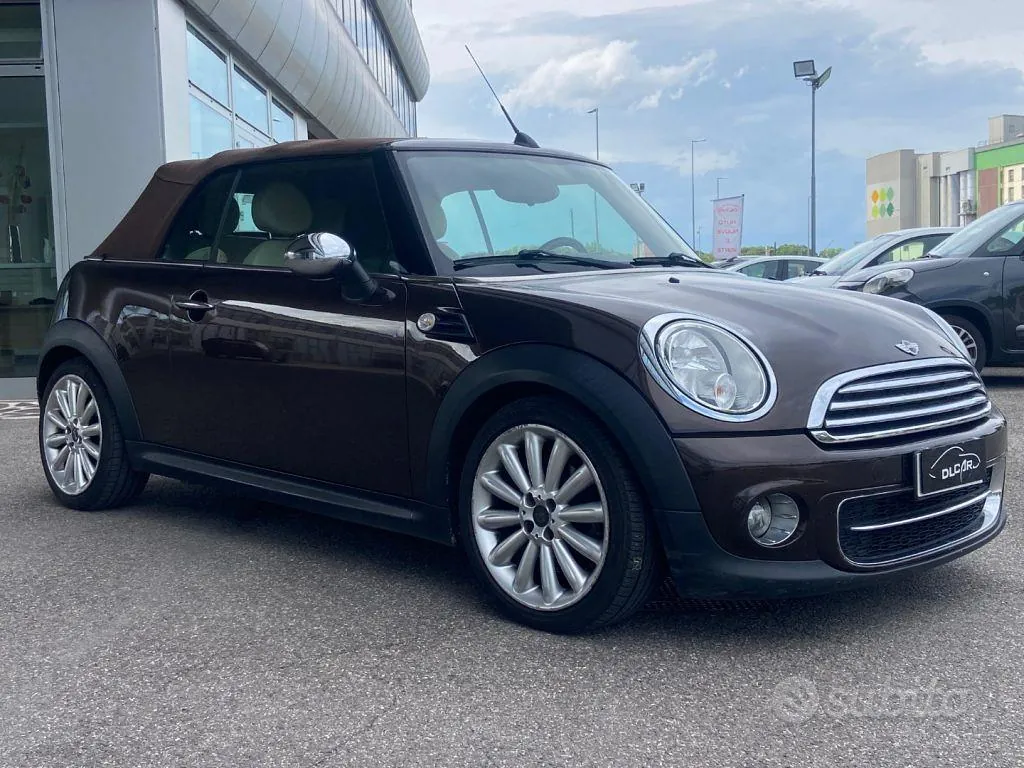 Mini Cabrio 2011 photo 2