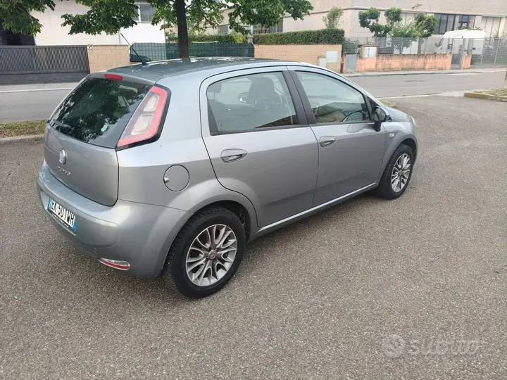 Fiat Punto Evo 2012 photo 3