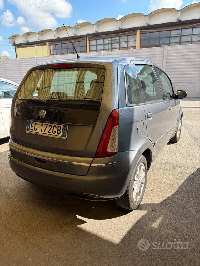 Lancia Musa 2011 photo 3