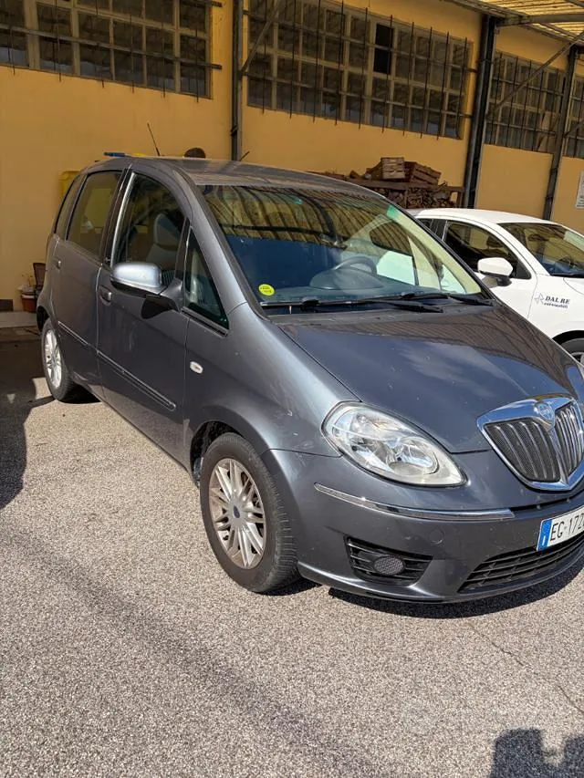 Lancia Musa 2011 photo 2