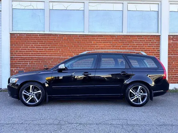 Volvo V50 2012 photo 2