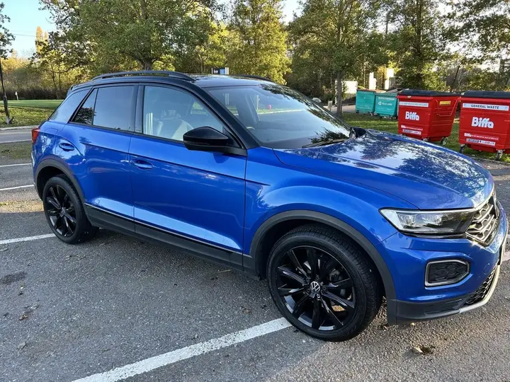 Volkswagen T-Roc 2021 photo 2
