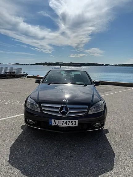 Mercedes-Benz C200