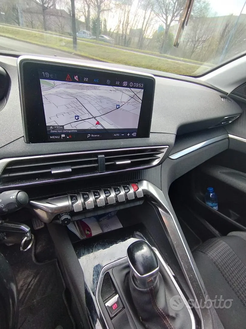 Peugeot 3008 2019 photo 4