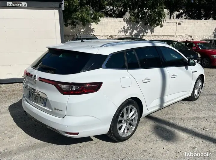Renault Megane 2018 photo 4
