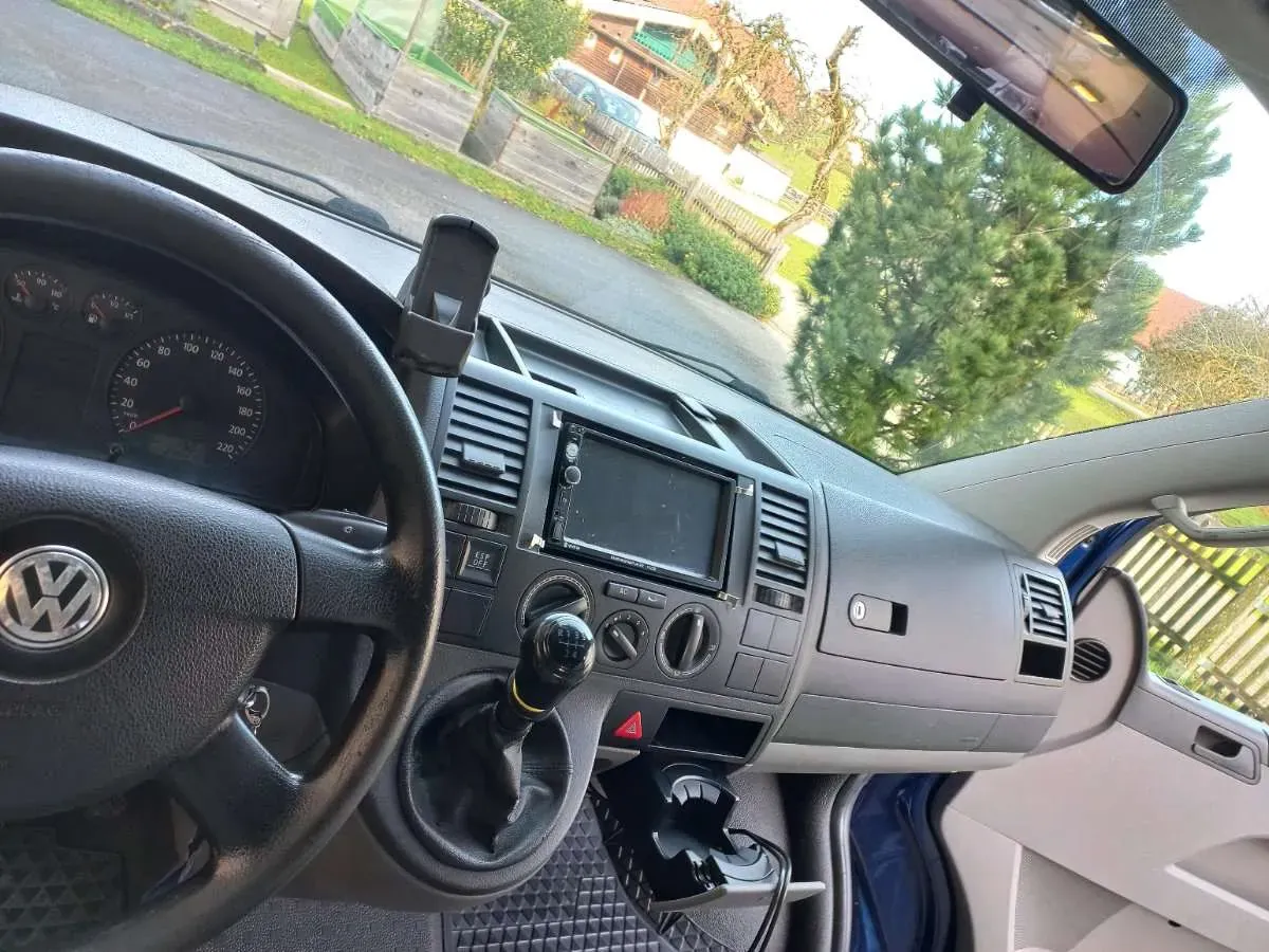 Volkswagen Caravelle 2008 photo 2