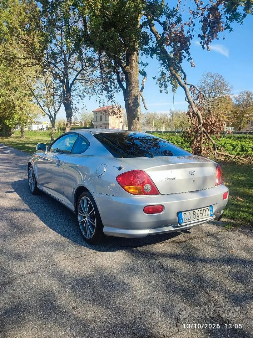 Hyundai Coupe 2003 photo 3