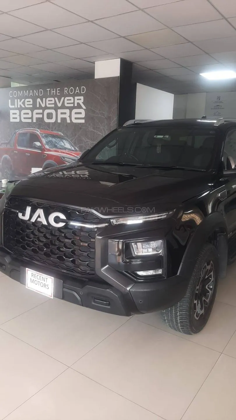 JAC T9