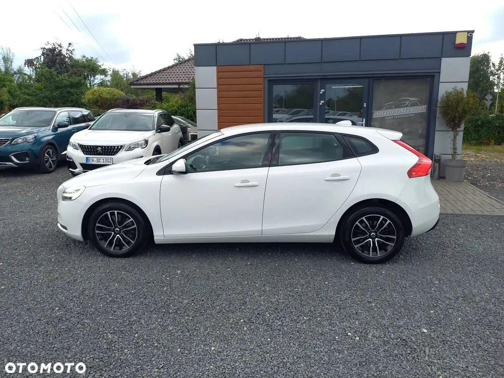Volvo V40 2017 photo 3