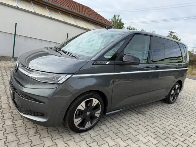 Volkswagen T7 Multivan 2024 photo 2