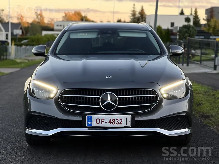 Mercedes-Benz E300 2020 photo 5