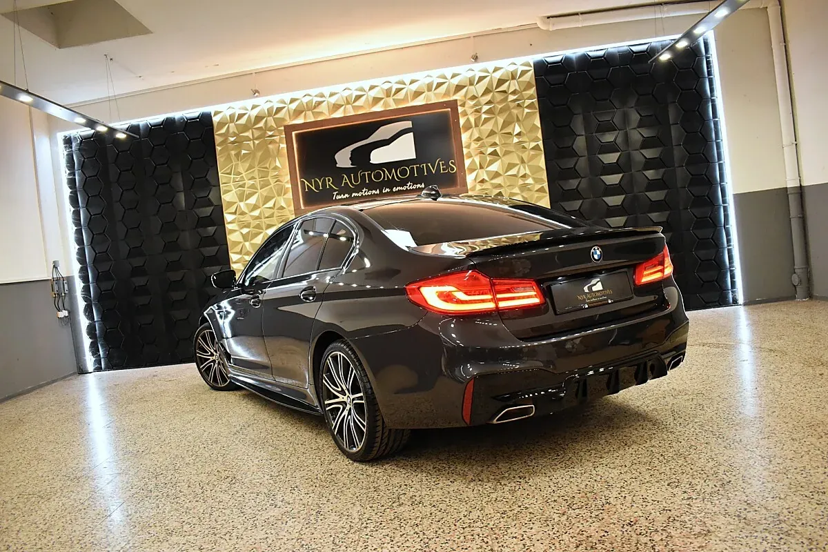 BMW 5 Series 2019 photo 2