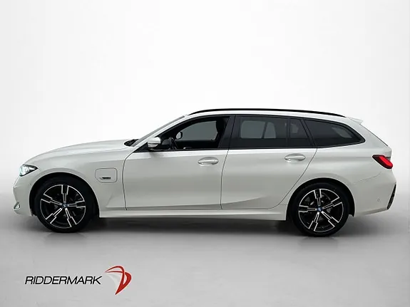 BMW 330E 2023 photo 4