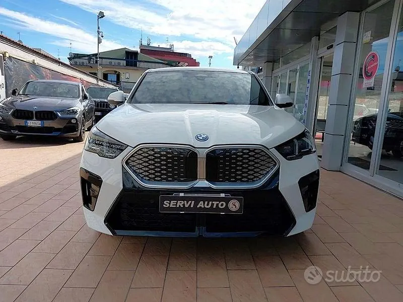BMW Ix2 2025 photo 2