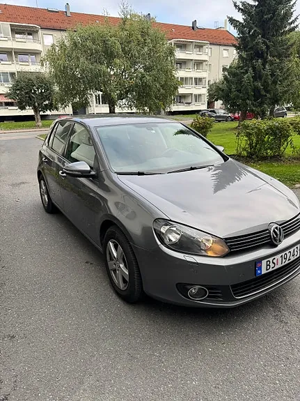 Volkswagen Golf Vi 2011 photo 2