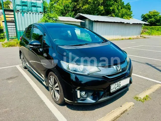 Honda Fit 2015 photo 2