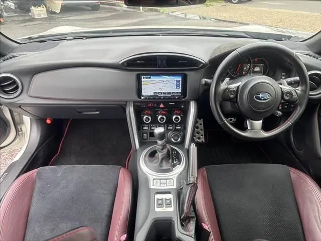 Subaru Sti 2017 photo 3