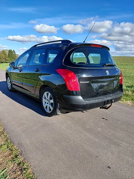 Peugeot 308 2012 photo 2