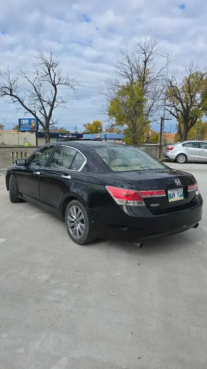 Honda Accord 2011 photo 2