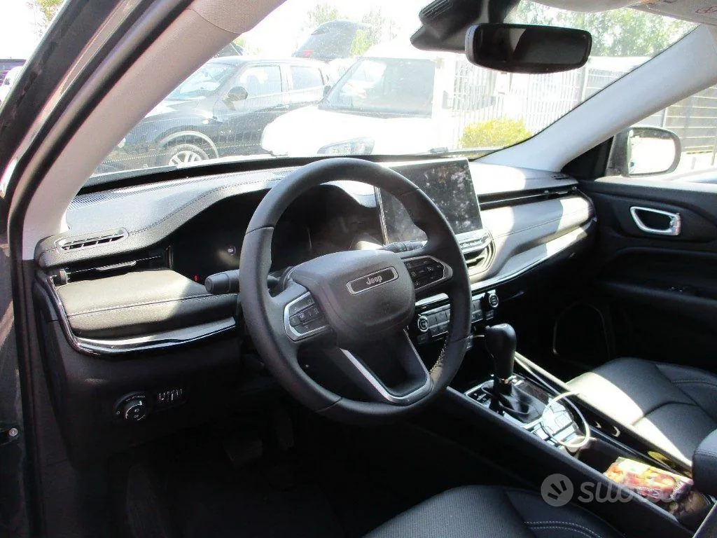 Jeep Compass 2025 photo 5