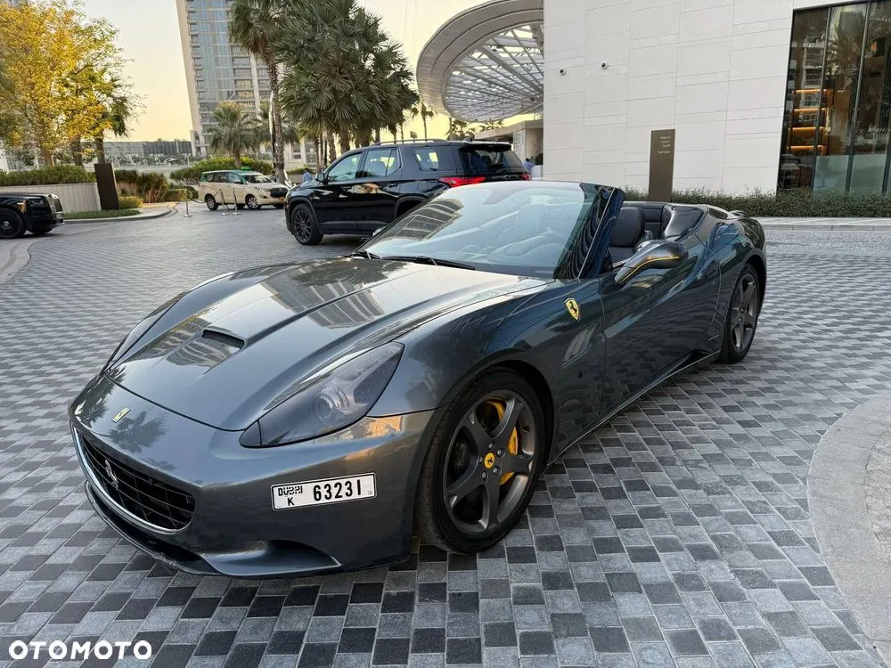 Ferrari California